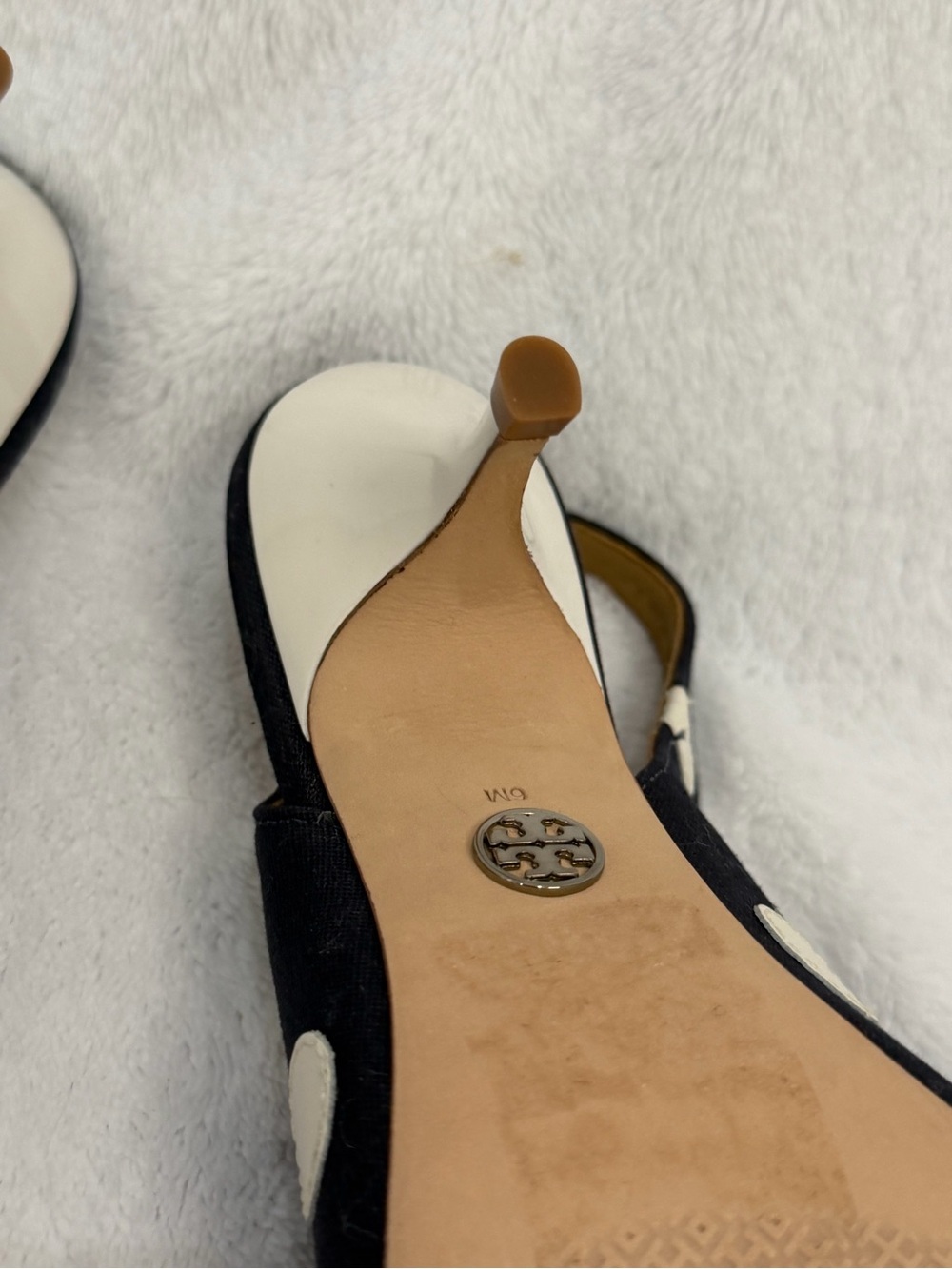 Tory Burch Polka Dot Slingback Heels Size 6M Navy White Pointed Toe Kitten Heel - Picture 14 of 16